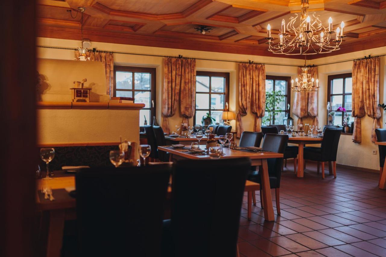 Landhotel Neukirchner Hof Neukirchen Bei Sulzbach-Rosenberg Exterior foto